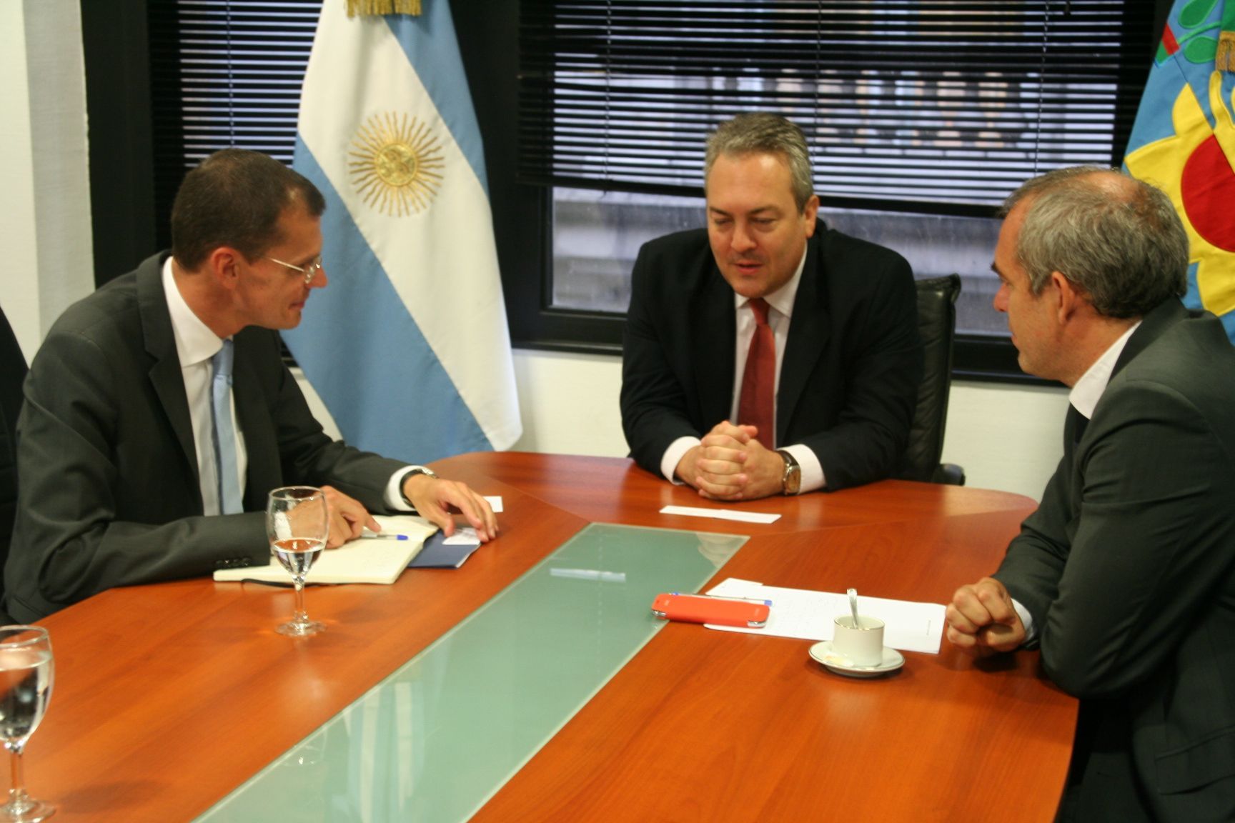 El gobierno bonaerense firmó un acuerdo con la ONU para promocionar las PyMES