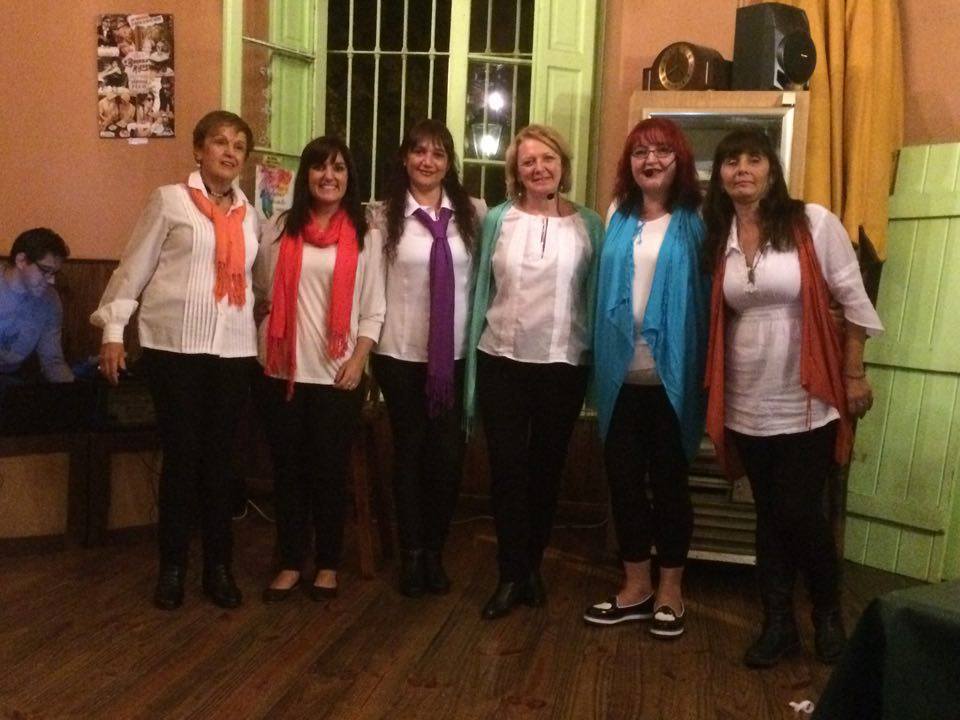 La amistad copa el escenario echeverriano