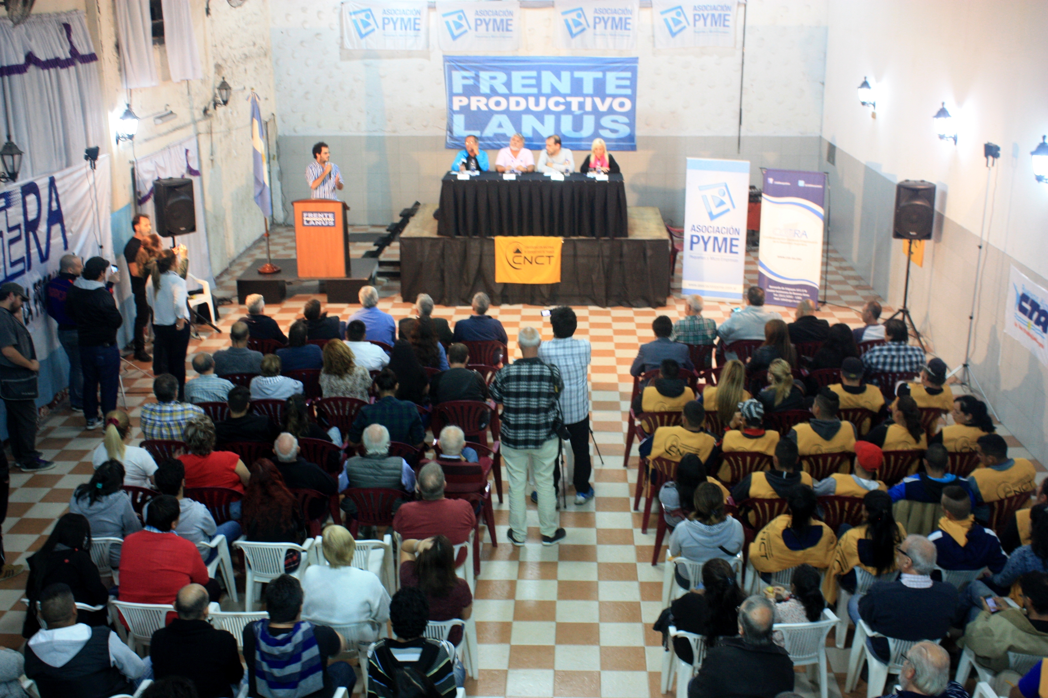 «La barbarie de Cambiemos nos afectó a todos»