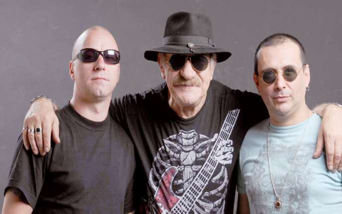 Vox Dei, Virus y los Decadentes gratis en Longchamps