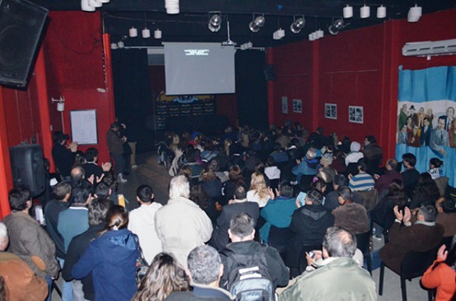 Cine de acá y no de aquí