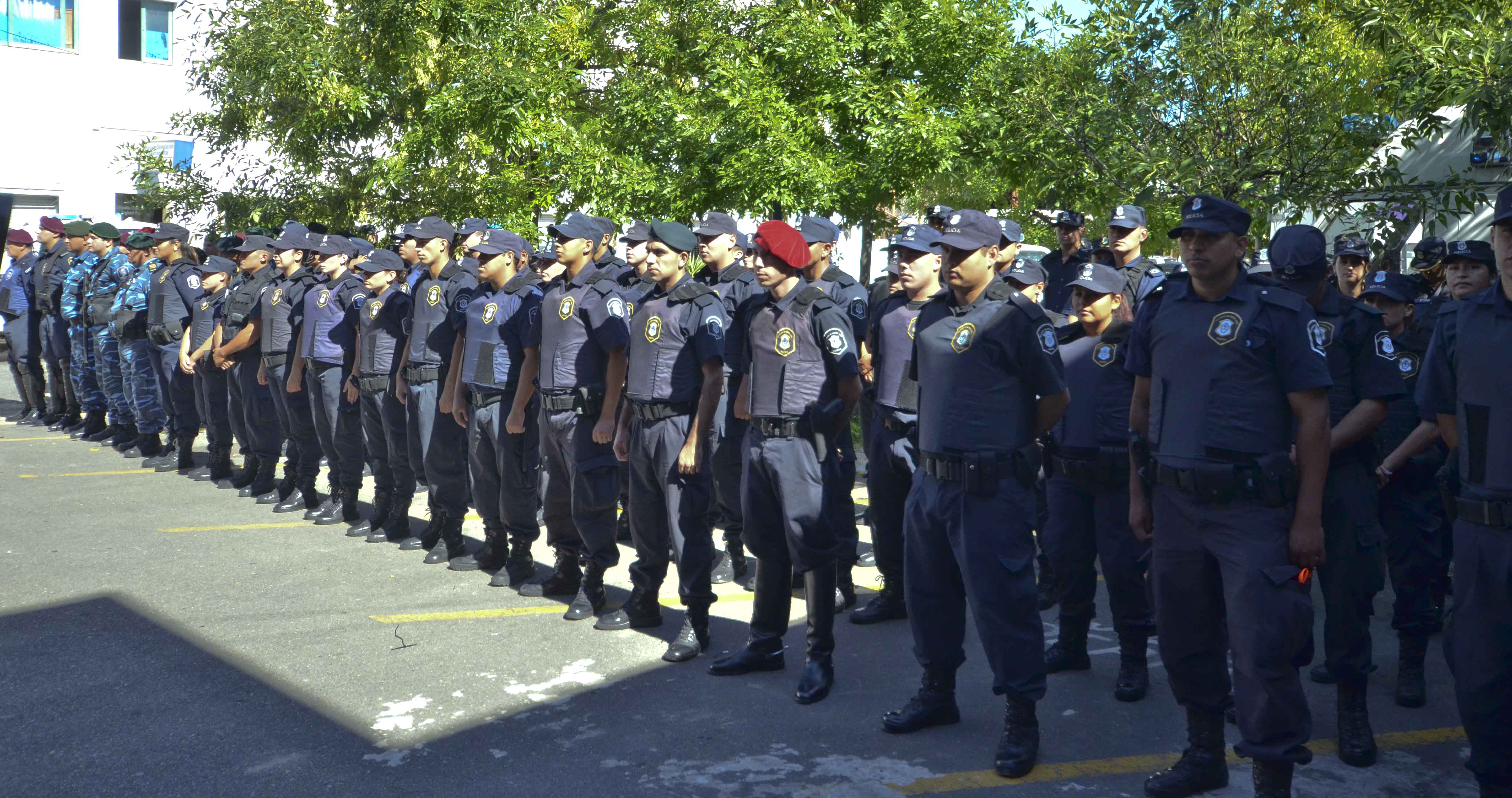 Incorporan efectivos policiales para reforzar la seguridad en Lanús